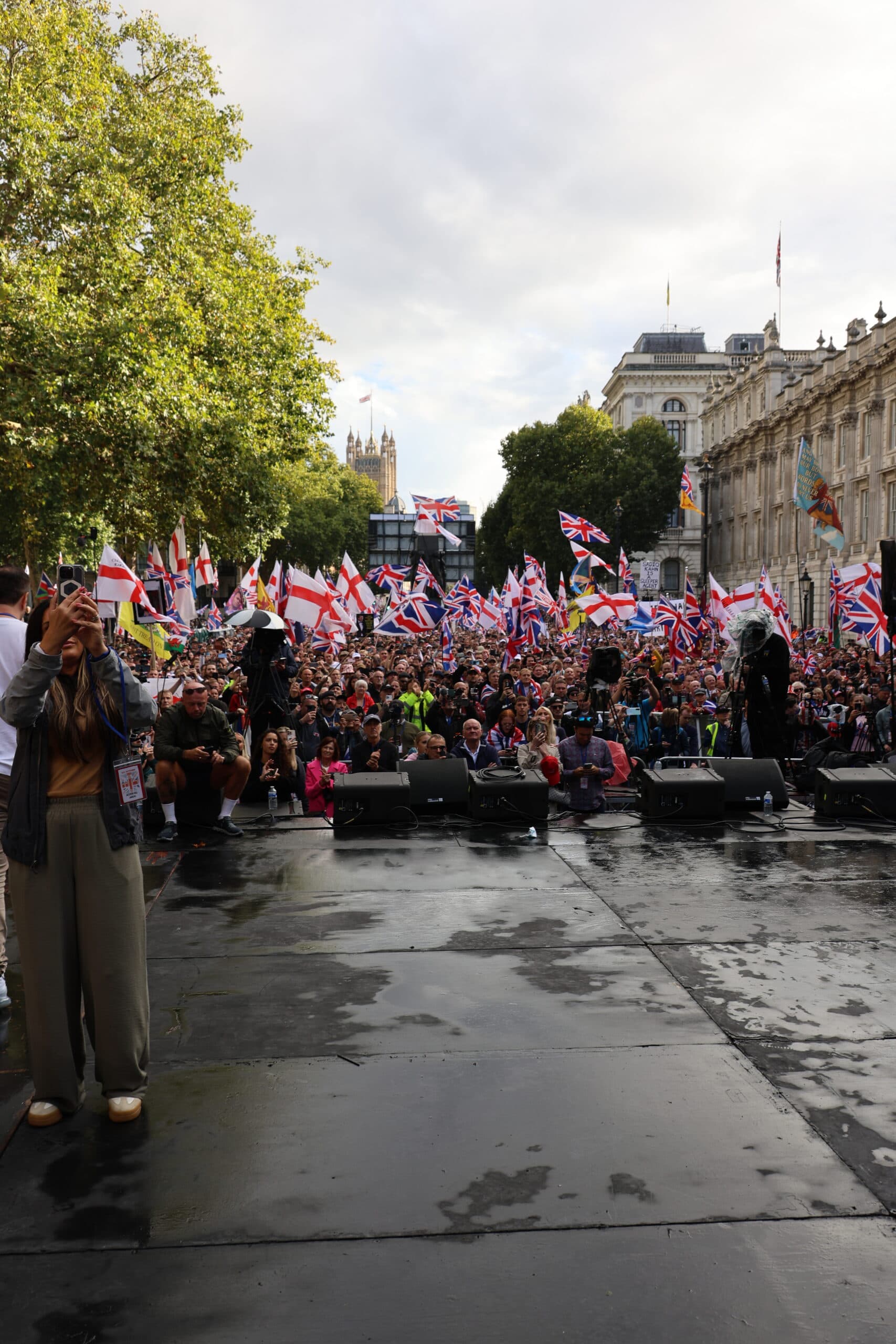 UTK Events crowd rally with British flags
